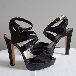 Le Château - Shiny Black Evening High Heels